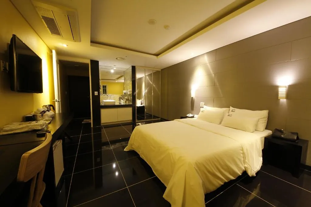 Hotel De Urban Seoul 2*,